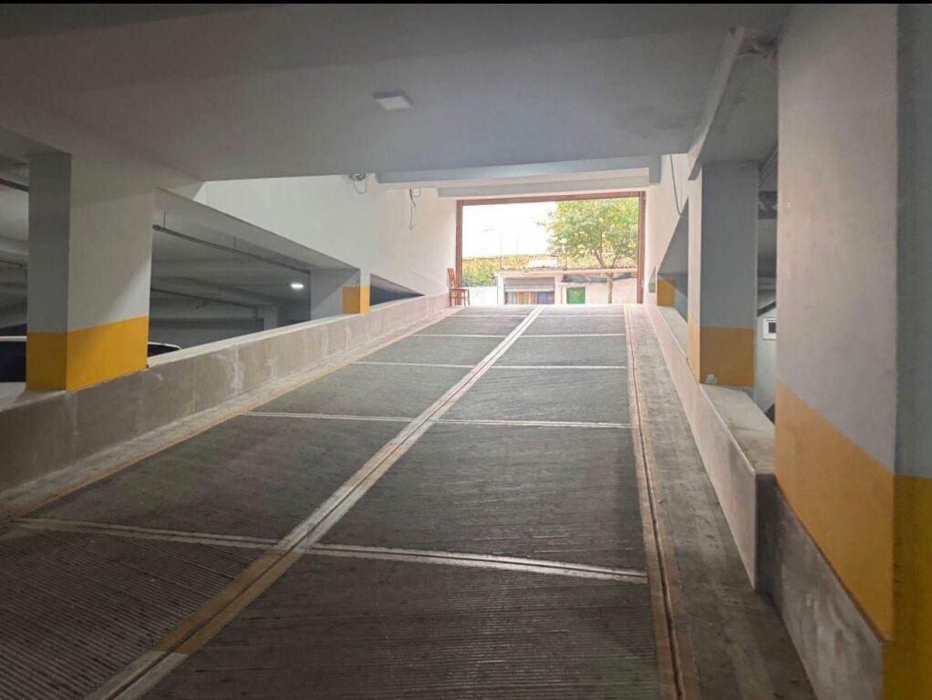 Posto Auto in Vendita  📍 Via Tefta Tashko, Pazari i Ri