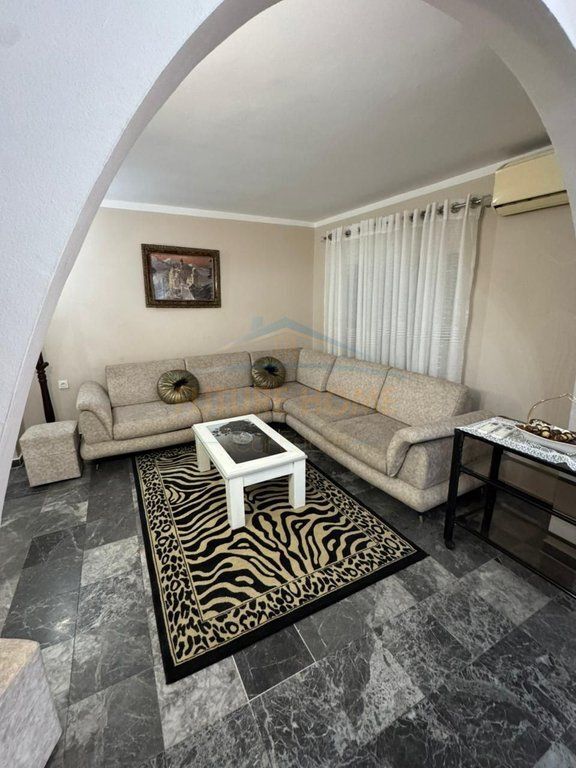 Affitto, Appartamento 2+1+2, Via Fortuzi, Tirana