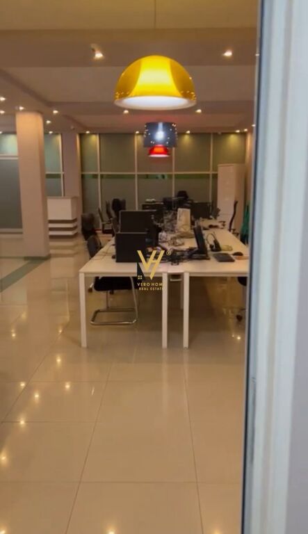 UFFICIO 320 M2 IN AFFITTO PRESSO L'EX CAMPO DI AVIAZIONE 2.120 EURO