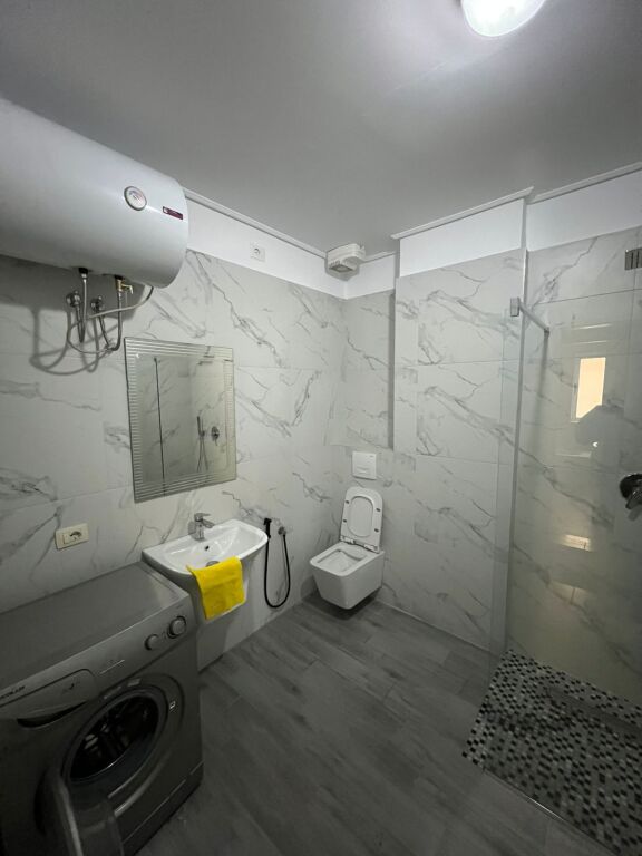 Appartamento in affitto 3+1+2+posto auto - Lago Secco