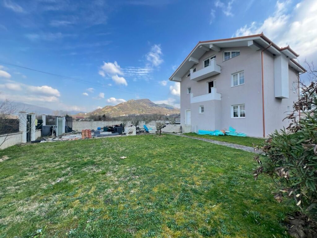 OKAZION ,VILE 3 KATESHE INDIVIDUALE ne Shitje