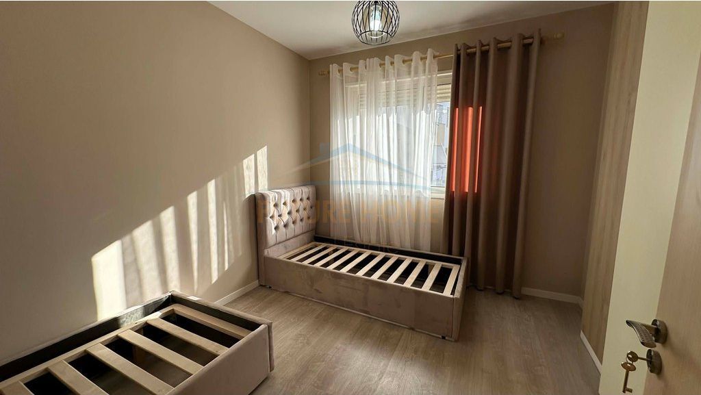 Qira , Apartament 2+1 Unaza e Re ,Tirane