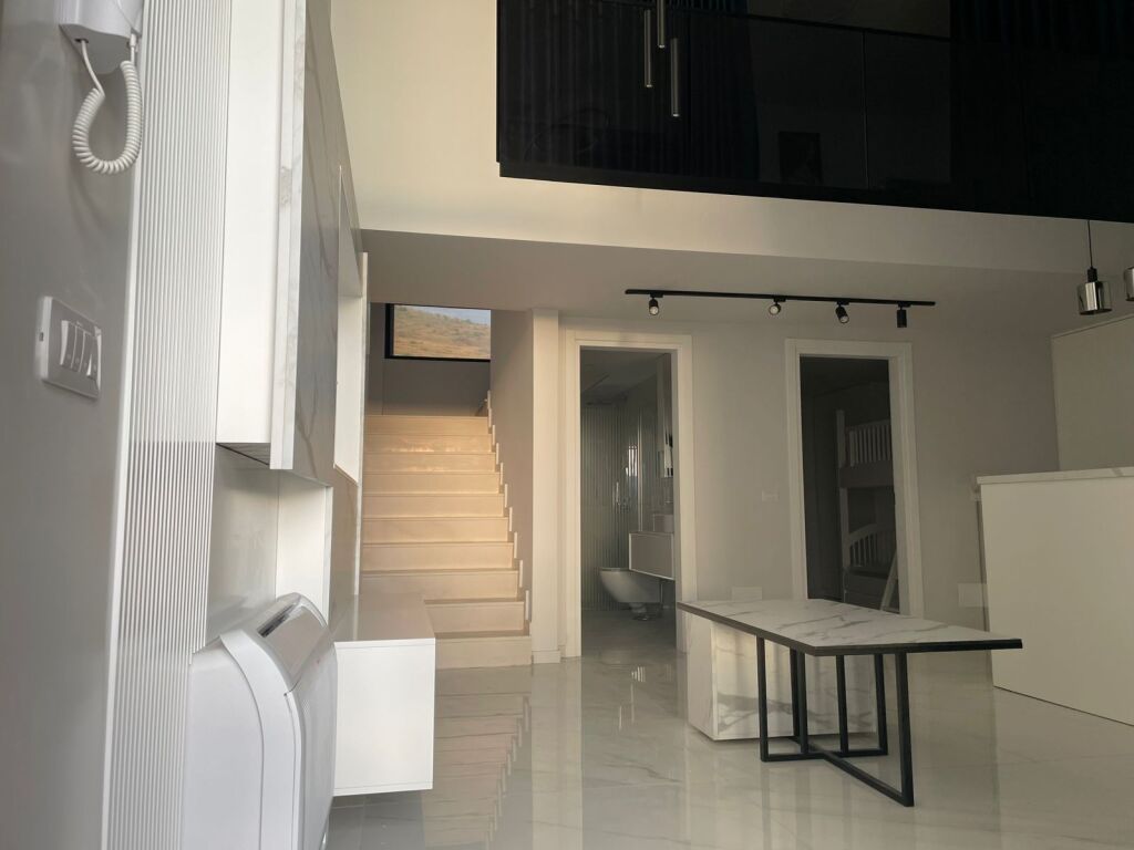 🌊 DUPLEX LUKSOZ PËR SHITJE – RADHIMË, JONUFER (VLORË)