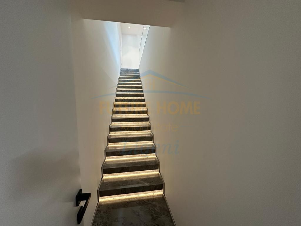 Shitet vile, Vilat Forest, Liqeni i Thate Tirane