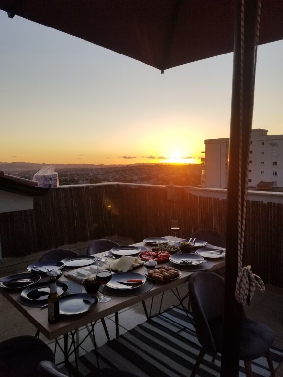 Super ap 2+1 at fresku ( muhamed deliu street )