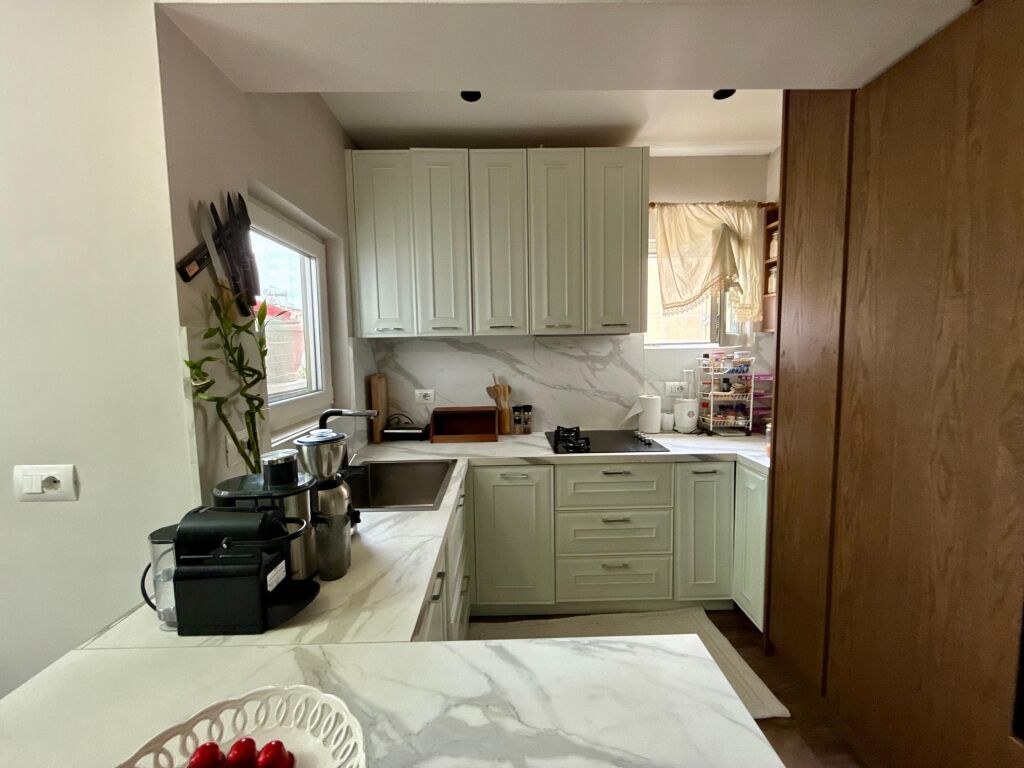 Super 3+1+2 for sale at 21 Dhjetori