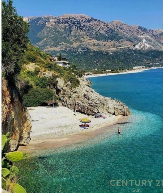 Tokë për Shitje në Qeparo 560,000 € Sip. Totale  2224m2