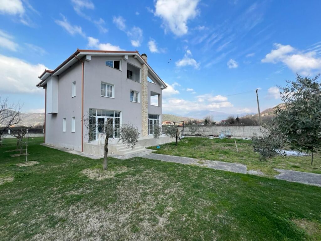 OKAZION ,VILE 3 KATESHE INDIVIDUALE ne Shitje