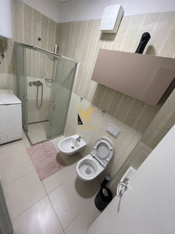 AFFITTASI APPARTAMENTO 1+1+BLK VICINO ALLO STADIO DINAMO 60.000 LEKE