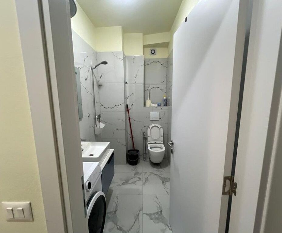 RRUGA RIZA CEROVA, SHESIM APARTAMENT 1+1+POST PARKIMI