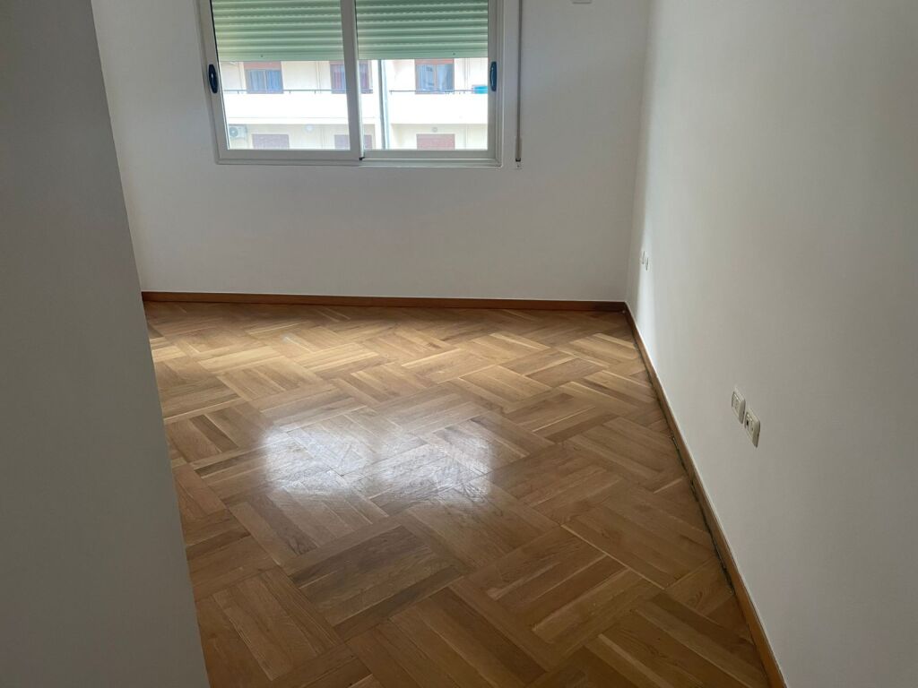 🏡 APARTAMENT 3+1 ME QIRA – PRANË PARKUT AULONA, VLORË
