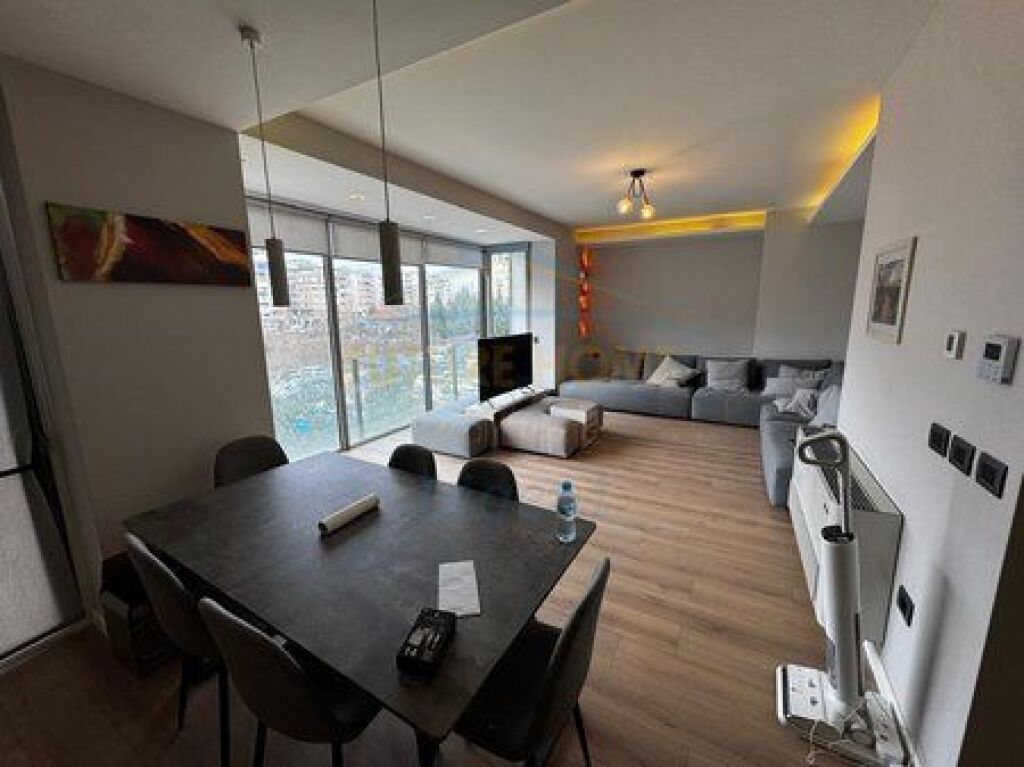 Shitet apartament 2+1+2 Liqeni i Thate Tirane