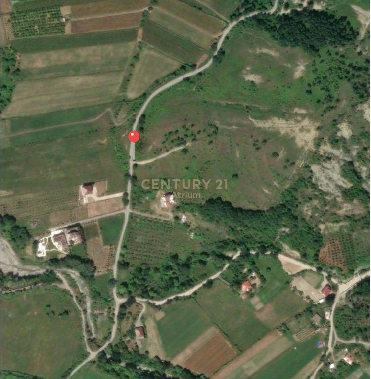 SHITET TOKE ARE 6070 M2 ,NE PETRELE !