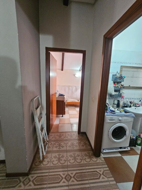 SHITET APARTAMENT 3+1 PRANE KAZAZIT NE DURRES