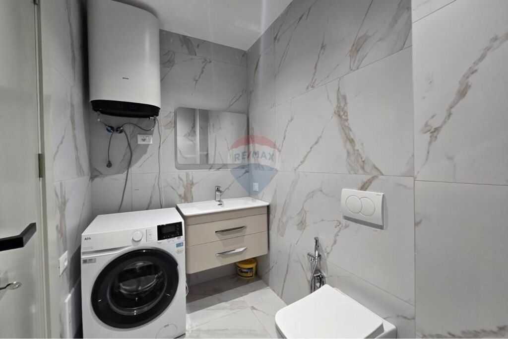 Apartament - Për Shitje - Liqeni I Thatë, Tiranë