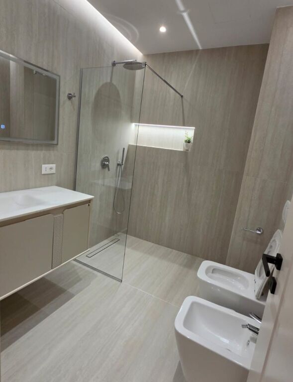 Locale premium in affitto – Coin / RTSH !