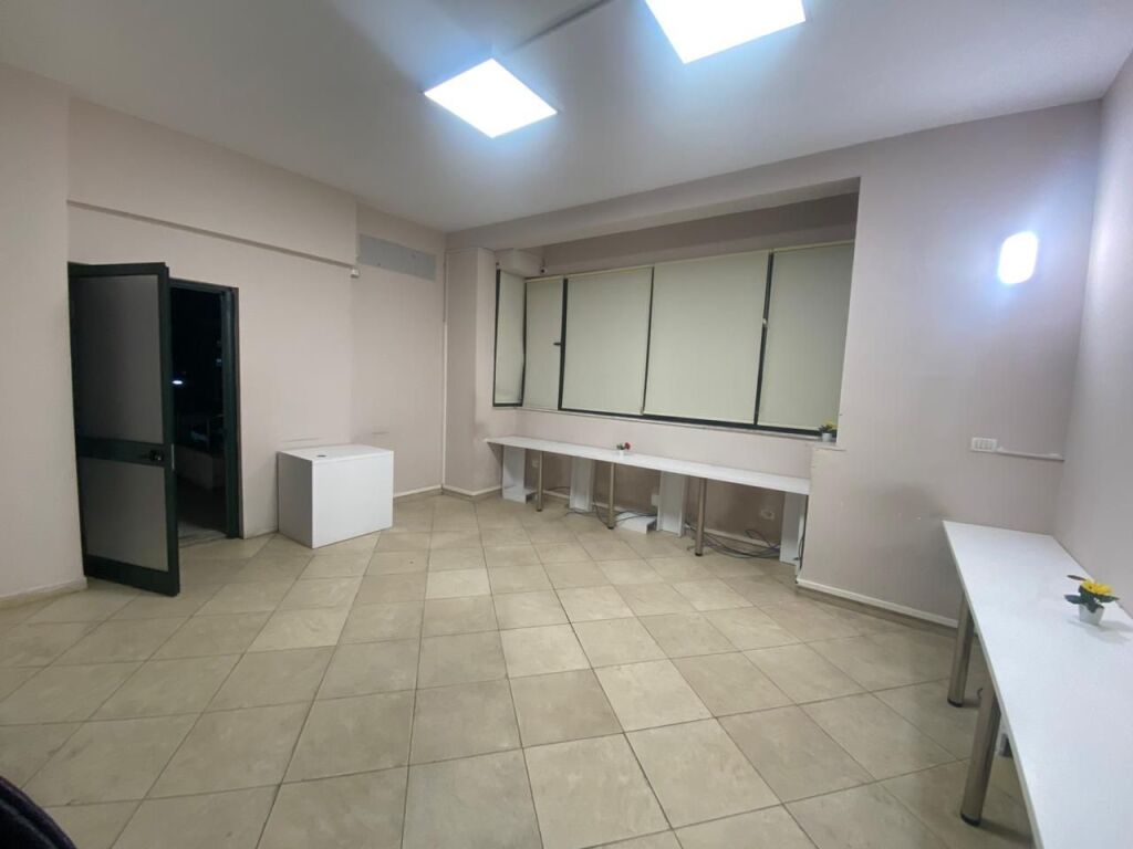 Business premises, 21 Dhjetori!