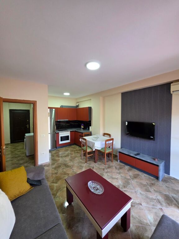 🏡 SHITET APARTAMENT 1+1 TEK SHKËMBI I KAVAJËS