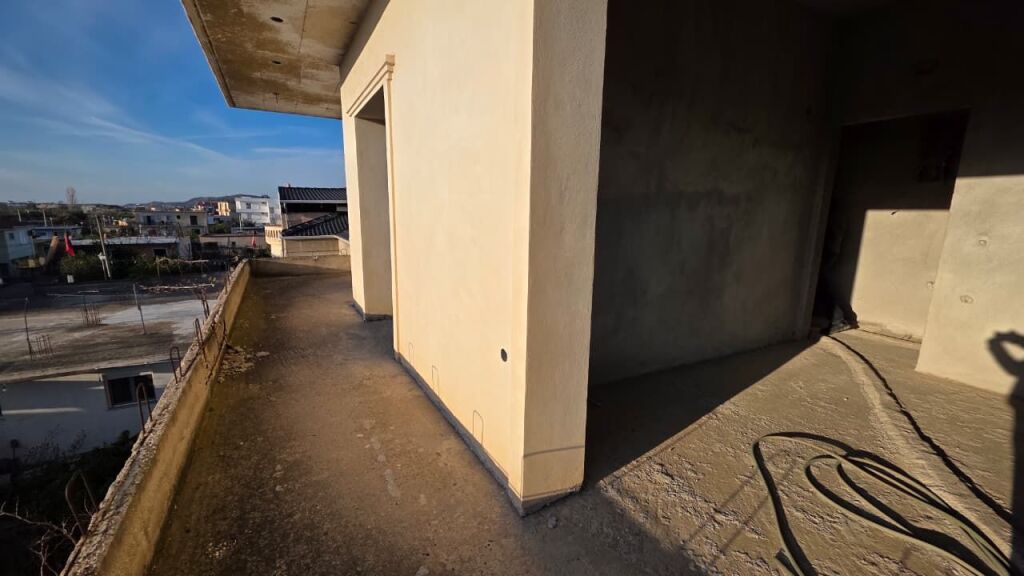 🏡 VILË 3-KATËSHE PËR SHITJE – LAGJJA 24 MAJI, VLORË