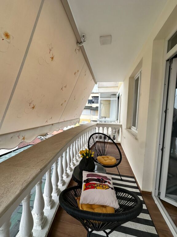 Appartamento 1+1+2Blk In Affitto Vicino al Mozaik di Tirana