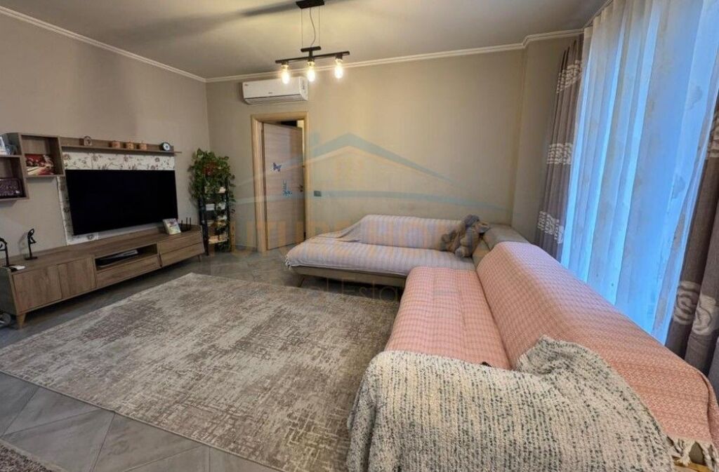 Shitet,Apartament 2+1+2, Kompleksi Tower Bridge