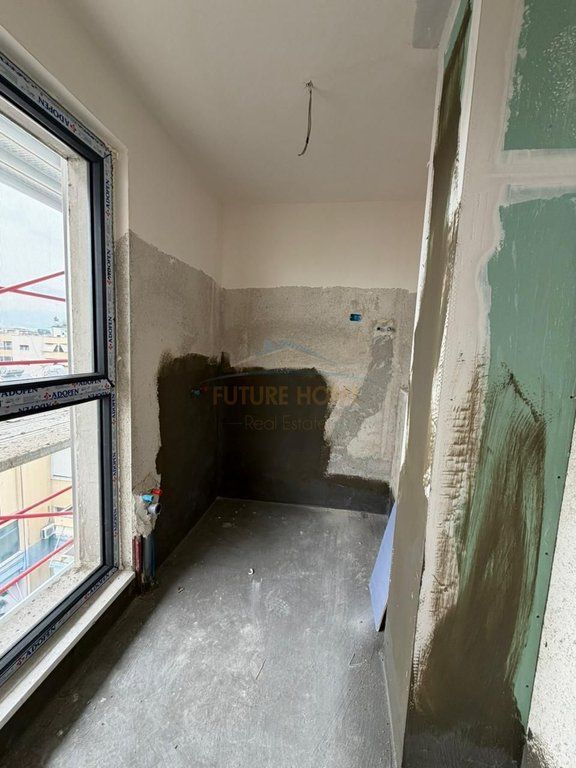 Vendesi in vendita appartamento 2+1+2 Comune di Parigi White Tower