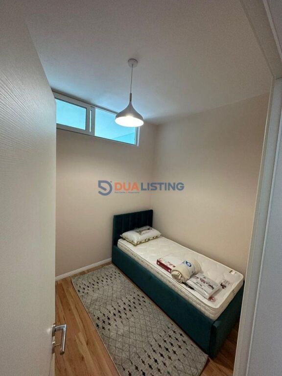 Ofrojme Apartament 2+1 me qira te Rruga 5 Maji