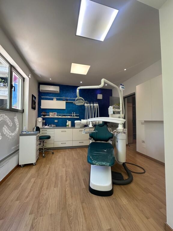 DENTAL OFFICE FOR RENT OPPOSITE DELIJORGJI MAIN STREET
