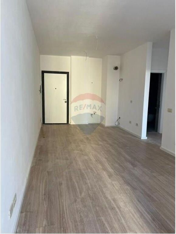Apartment - For Rent - Mine Peza Street, Tirana