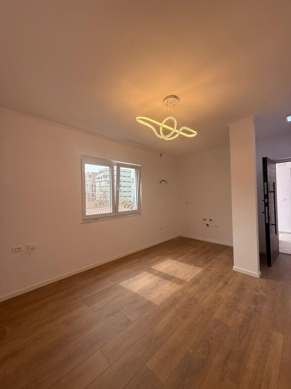 IN VENDITA APPARTAMENTO 1+1 – SCUOLA ROSSA