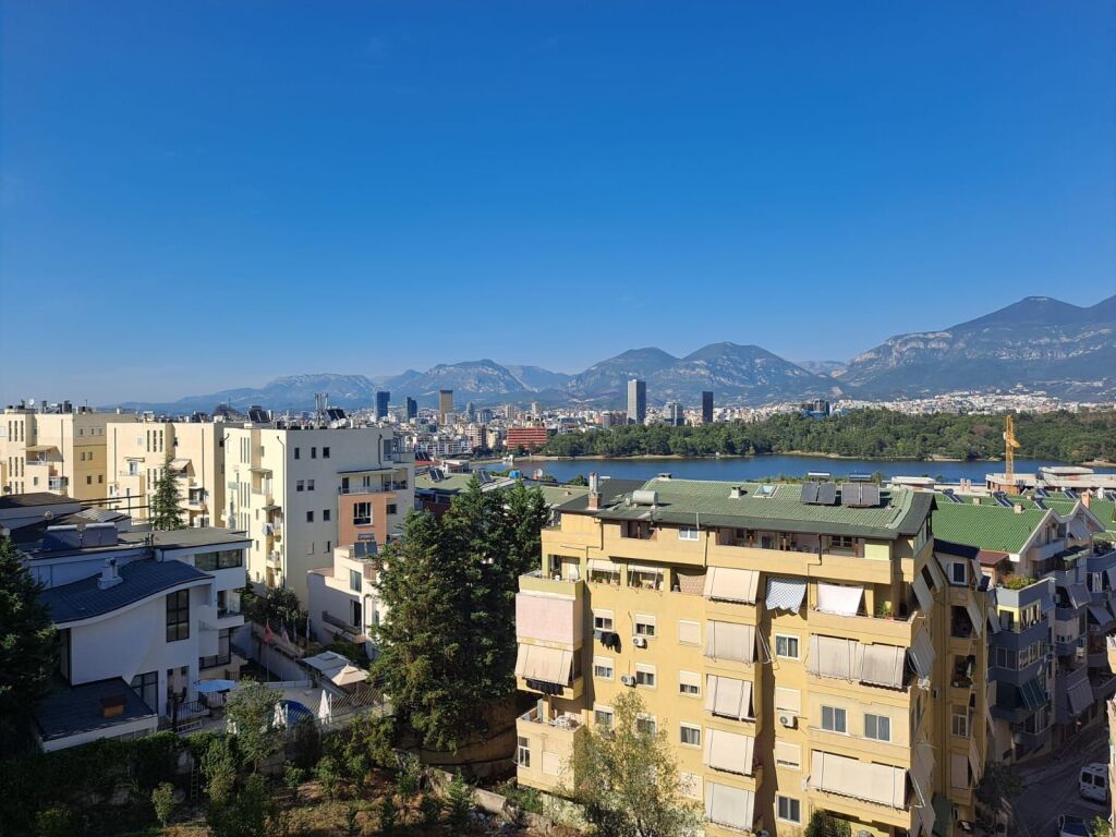 Apartament 2+1+2 ne shitje , Liqeni Thate
