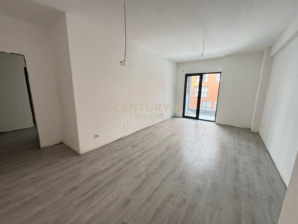 🏡 Apartment 2+1+2 for sale near the Fratari Complex