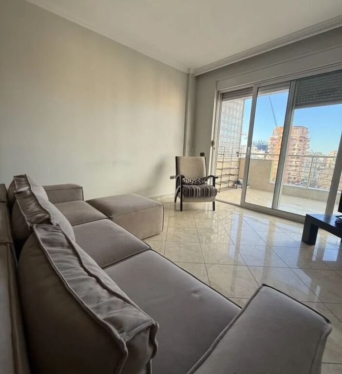 Qera | Apartament 2 + 1 | Blloku | 800 €/muaj