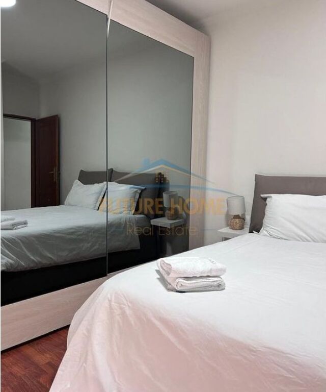 Shitet, Apartament 2+1+2+Verandë , Bllok