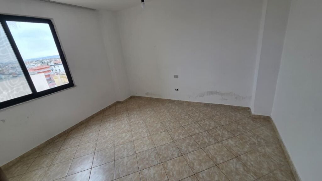 Affitto, Appartamento 2+1, Quartiere 18, Durazzo