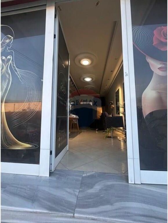 🏢 Dyqan për Shitje – Pranë Spitalit, Rruga Ali Demi, Vlorë