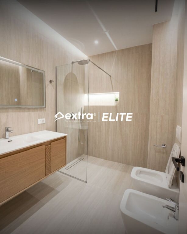 Locale ufficio in affitto Di fronte a Coin / RTSH, Tirana