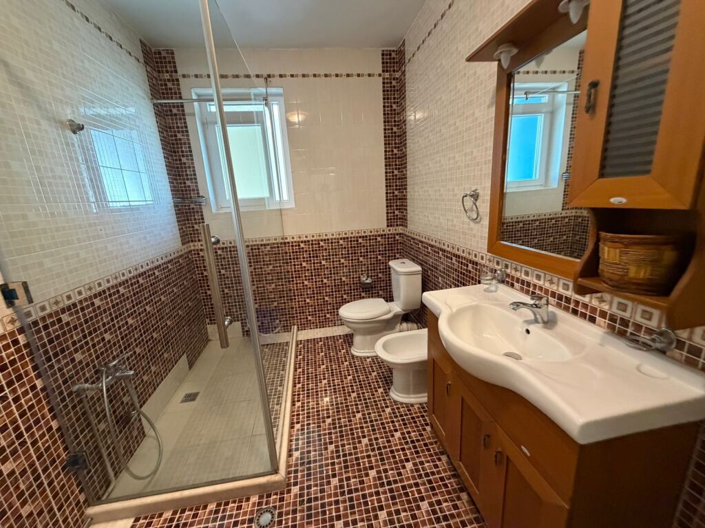 Jepet Apartament me qera