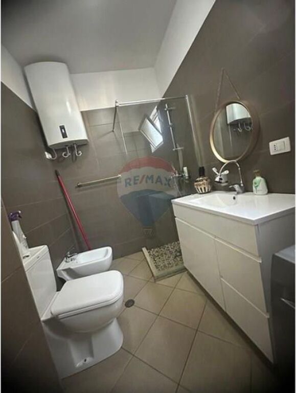 Appartamento - In Affitto - Via Peti, Tirana