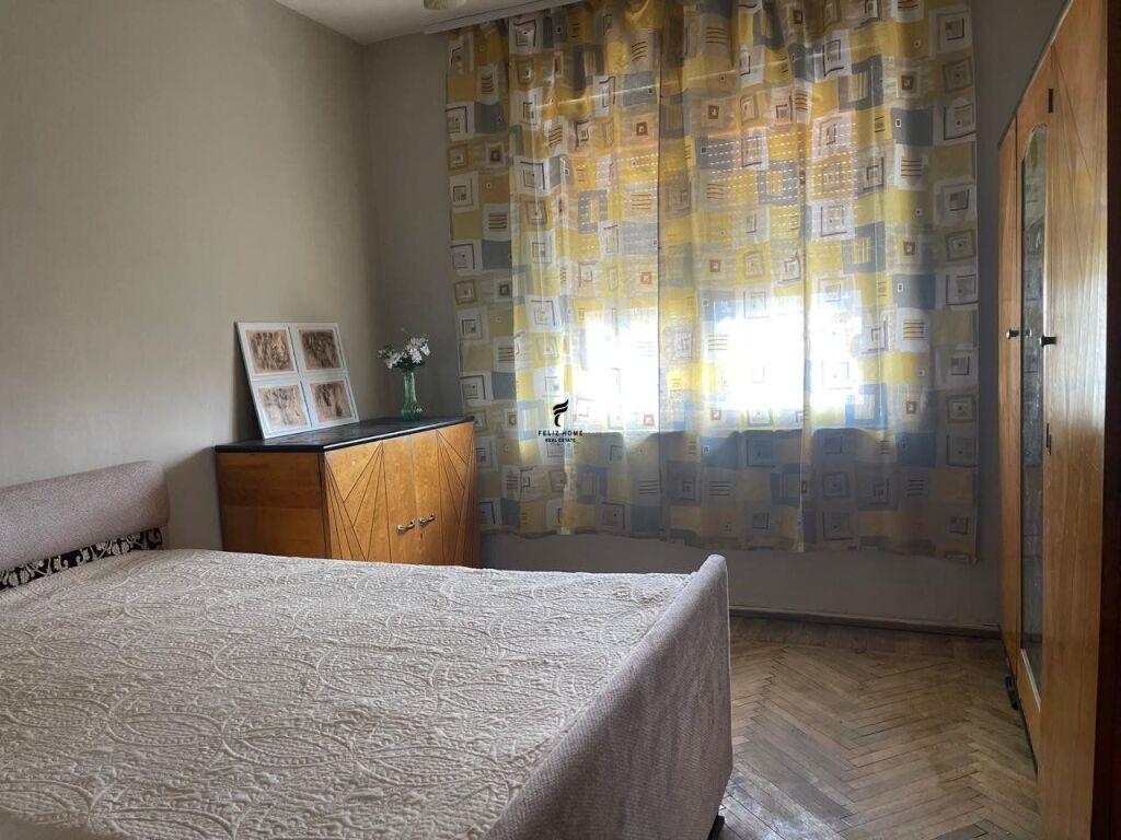 APARTAMENT ME QERA 2+1 ISH RESTORANT DURRSI 50.000 LEKE FH-67120