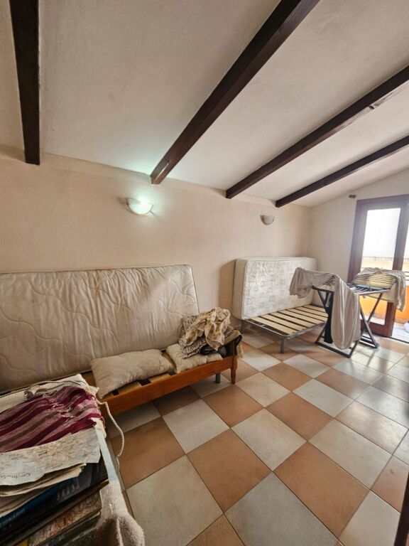 SHITET APARTAMENT 3+1 PRANE KAZAZIT NE DURRES