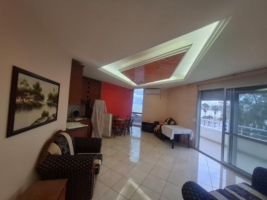 🌊 APPARTAMENTO 2+1 IN AFFITTO – LUNGOMARE, VLORË