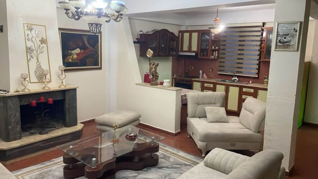 Appartamento in affitto (3° piano di una villa)  📍 Dietro la Nuova Maternità