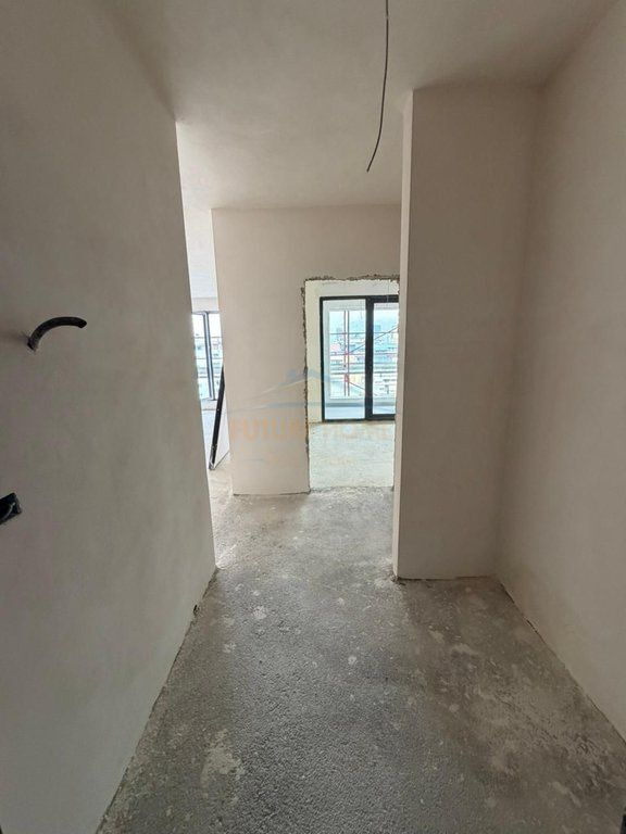 Appartamento 2+1+2 in vendita White Tower Komuna e Parisit