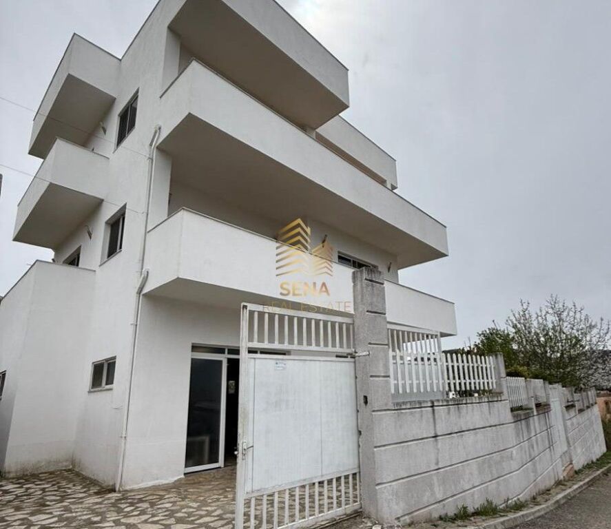 Rent, 3-Storey Villa, Artificial Lake, 3000 Euro/month Net