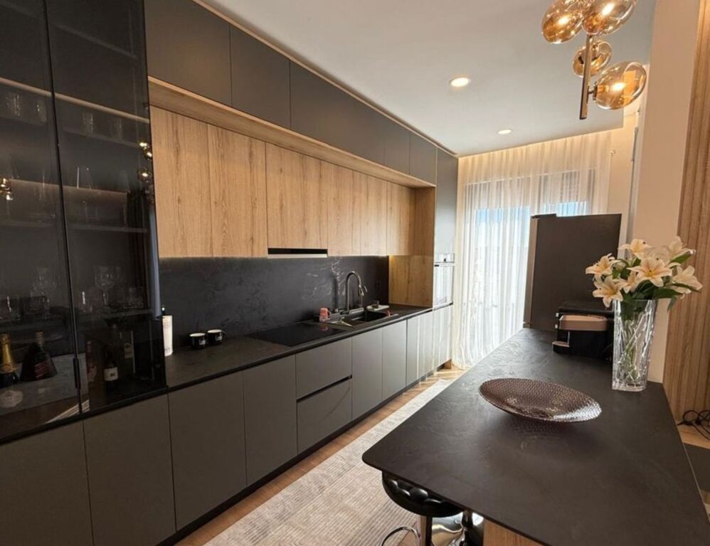 APPARTAMENTO MODERNO IN AFFITTO 2+1+2