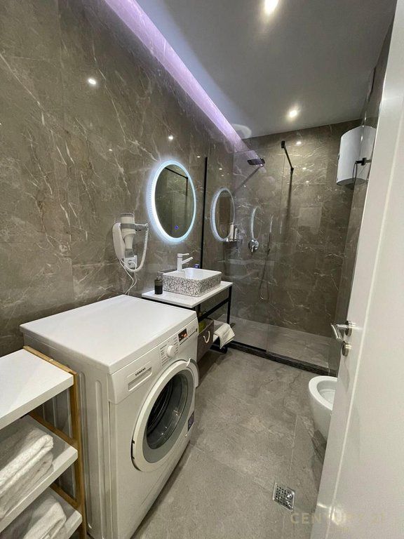 Appartamento con 1 camera da letto e 1 bagno in affitto vicino alla stazione ferroviaria!