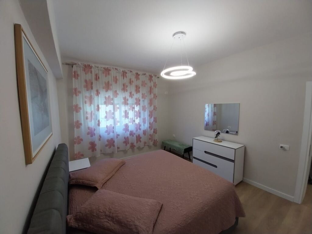 🏡 AFFITTASI APPARTAMENTO 2+1 VICINO AL MUSEO, DURRËS