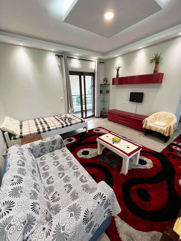 Gazonier me Qera 📍YZB