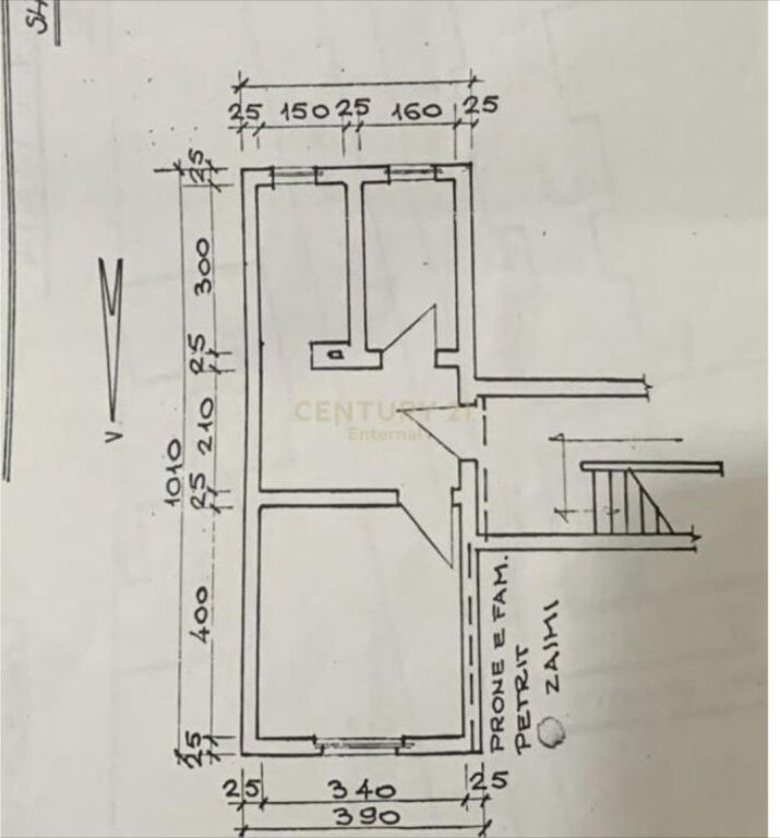 Tregu Cam - Shitet njesi kati 0 buze rruge me qera aktive prane Bankes se Shqiperise 202,000 € Sip. Totale  34m2